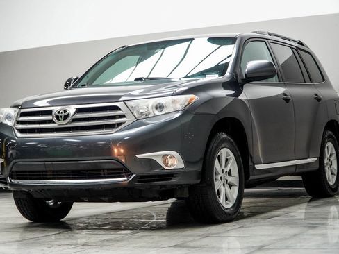 Used 2013 Toyota Highlander SE image 8