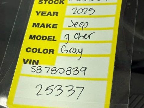 New 2025 Jeep Grand Cherokee Limited image 19