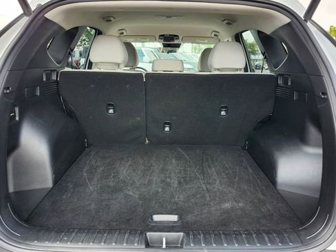 Used 2025 Hyundai Tucson SEL FWD image 13