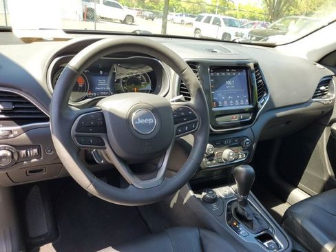 Used 2022 Jeep Cherokee Limited AWD/4WD image 8