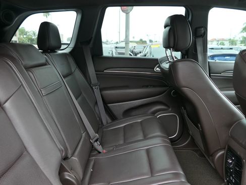 Used 2019 Jeep Grand Cherokee Summit w/ Platinum Series Group AWD/4WD image 27