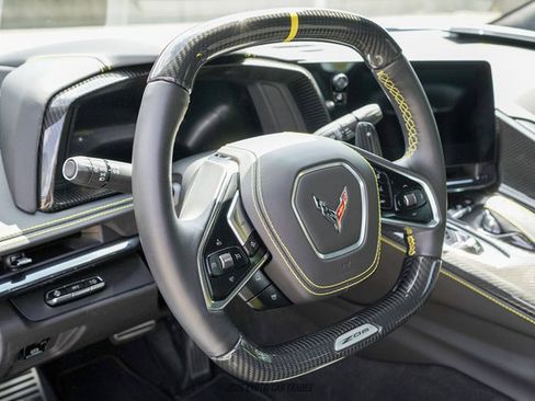Used 2024 Chevrolet Corvette Z06 w/ Z07 Performance Package RWD image 30