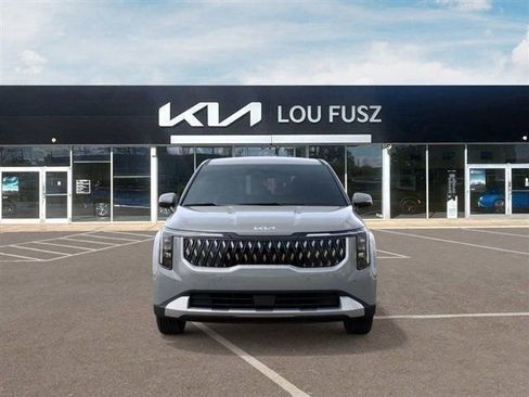 New 2026 Kia Carnival EX FWD image 2