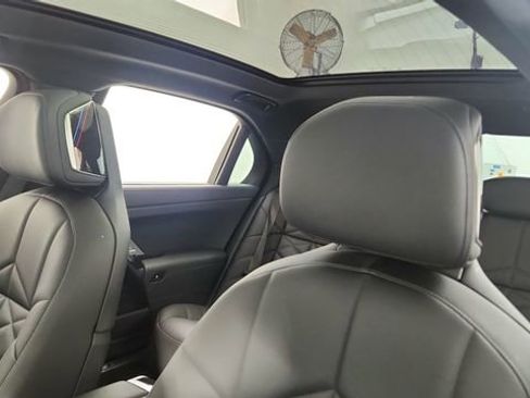 Used 2025 BMW 740i image 35