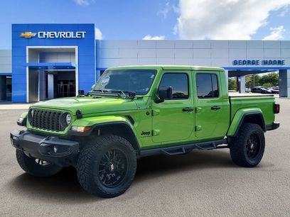 Used 2025 Jeep Gladiator Sport