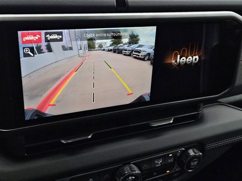 New 2026 Jeep Gladiator Rubicon AWD/4WD image 19