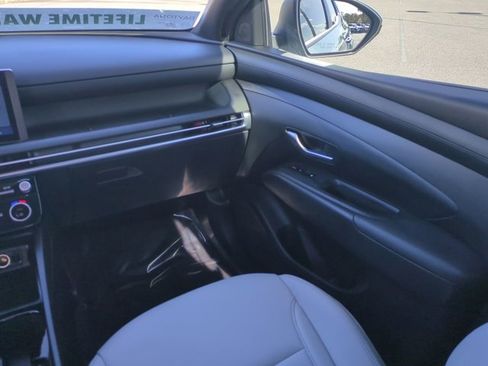 Used 2025 Hyundai Santa Cruz SEL image 17