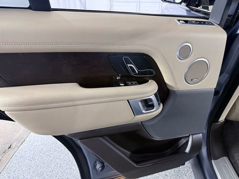 Used 2021 Land Rover Range Rover P525 Westminster Edition image 28