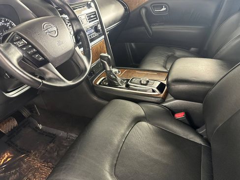 Used 2024 Nissan Armada SL w/ Captain's Chairs Package AWD/4WD image 7