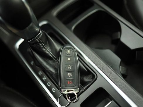 Used 2019 Ford Escape SEL AWD/4WD image 30