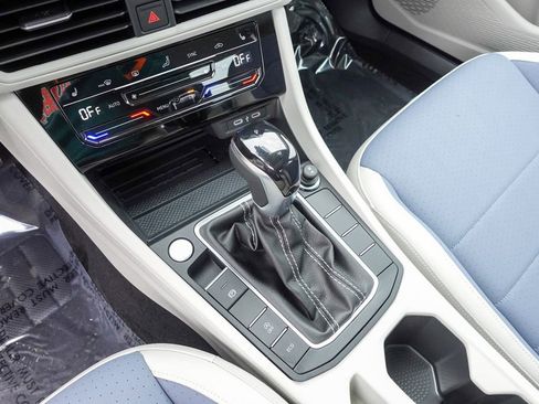 New 2026 Volkswagen Jetta SE image 19