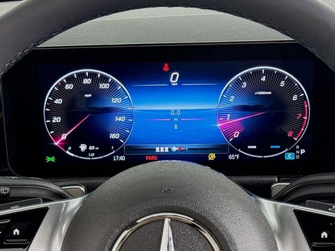 New 2026 Mercedes-Benz GLB 250 image 18