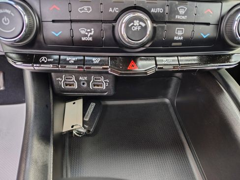 Certified 2024 Dodge Durango SXT image 37