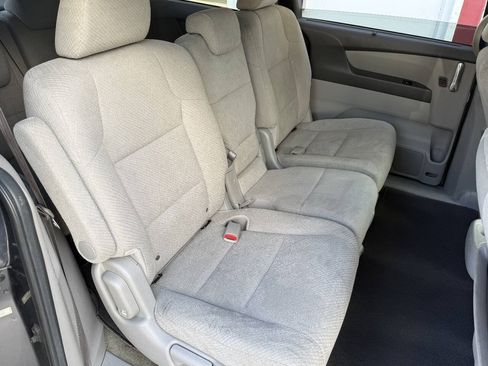 Used 2016 Honda Odyssey SE image 13