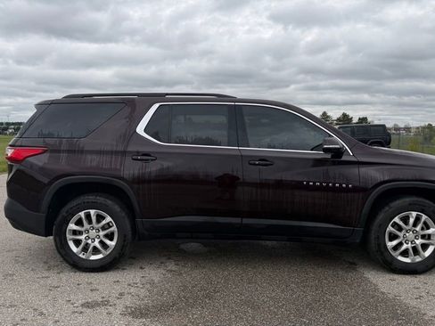 Used 2020 Chevrolet Traverse LT FWD image 8