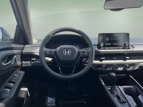 Used 2025 Honda Accord SE image 26