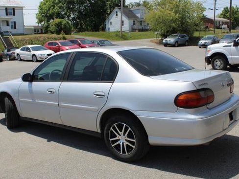 Used 2001 Chevrolet Malibu V6 FWD image 5