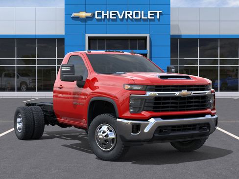 New 2025 Chevrolet Silverado 3500 LT w/ Convenience Package image 7
