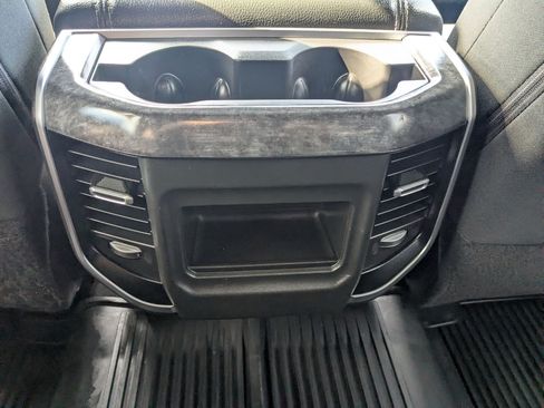 Used 2024 RAM 5500 SLT w/ Quick Order Package 2YG SLT AWD/4WD image 21