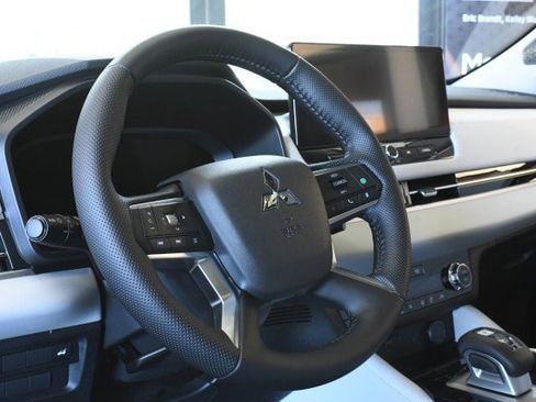 New 2026 Mitsubishi Outlander SE AWD/4WD image 34