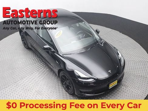 Used 2023 Tesla Model 3 Standard Range RWD image 3