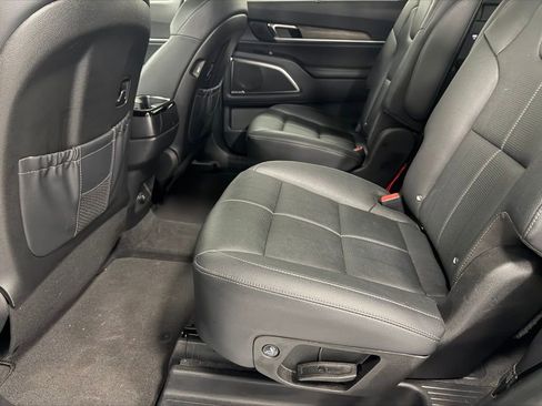 Used 2022 Kia Telluride SX w/ Towing Package image 22