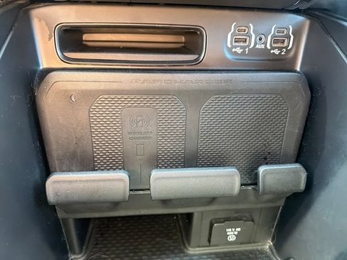 Used 2021 RAM 1500 Limited AWD/4WD image 21