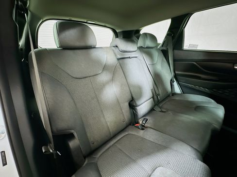 Used 2020 Hyundai Santa Fe SE image 24