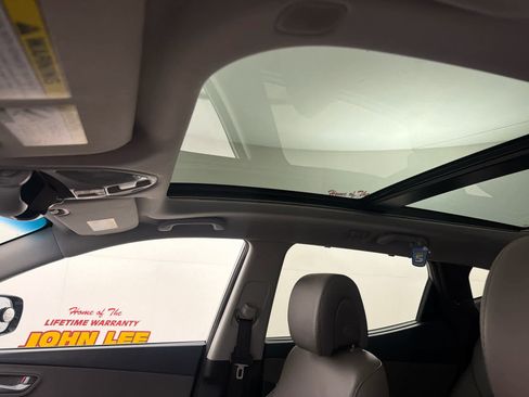 Used 2015 Hyundai Santa Fe Sport 2.0T w/ Option Group 05 FWD image 15