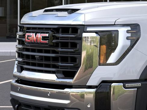 New 2026 GMC Sierra 2500 Pro w/ 1SA Pro Safety Plus Package AWD/4WD image 13