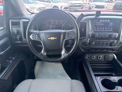 Used 2018 Chevrolet Silverado 1500 LT w/ LT Fleet Plus Package AWD/4WD image 17