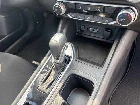 Used 2025 Nissan Sentra SV FWD image 20