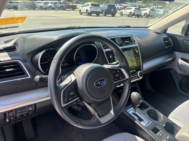 Used 2018 Subaru Outback 2.5i Premium AWD/4WD image 12