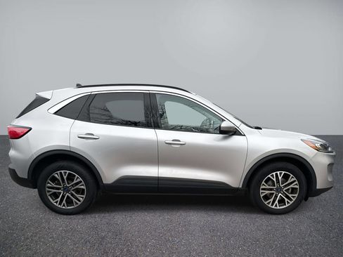 Used 2020 Ford Escape SEL image 5