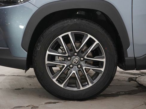 Used 2026 Toyota Corolla Cross XLE w/ Convenience Package image 29