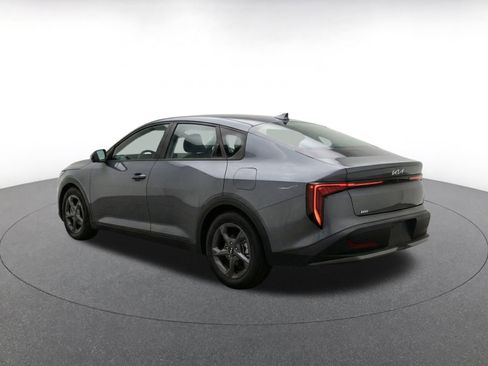 Used 2025 Kia K4 FWD image 7