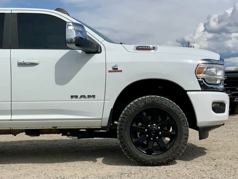 Used 2024 RAM 2500 Laramie AWD/4WD image 10
