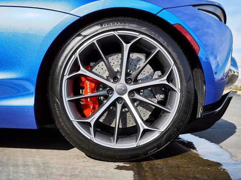 Used 2025 McLaren Artura Spider RWD image 30