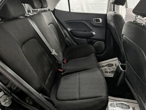 Used 2020 Hyundai Venue SE image 10