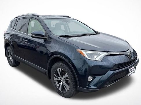 Used 2017 Toyota RAV4 XLE image 7