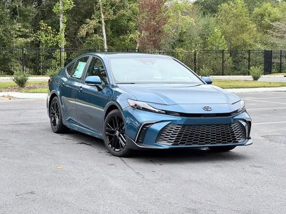 New 2025 Toyota Camry SE