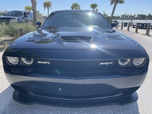 Used 2016 Dodge Challenger SRT Hellcat RWD image 32
