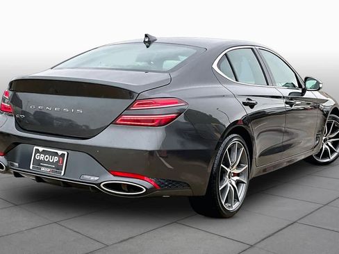 Used 2025 Genesis G70 2.5T RWD image 12