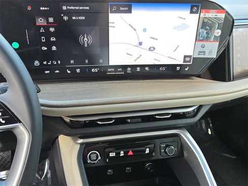 New 2025 Audi Q5 Prestige image 23