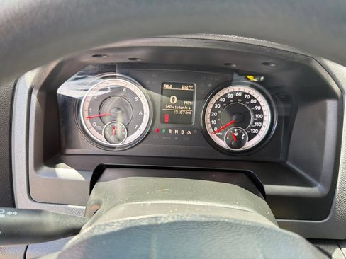 Used 2017 RAM 1500 Express AWD/4WD image 18