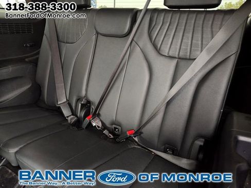 Used 2023 Hyundai Palisade Limited w/ Cargo Package image 28