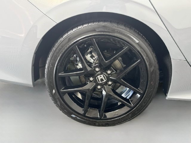 Used 2025 Honda Civic Sport image 32