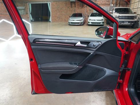 Used 2016 Volkswagen GTI S image 33