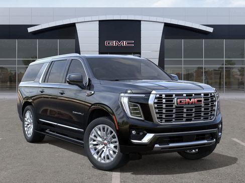 New 2026 GMC Yukon XL Denali w/ Sun & Power Step Package AWD/4WD image 7