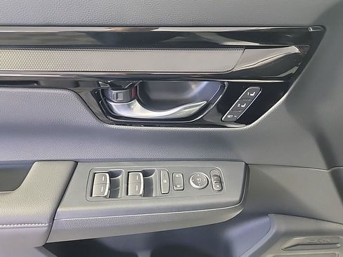 Used 2025 Honda CR-V EX-L image 35